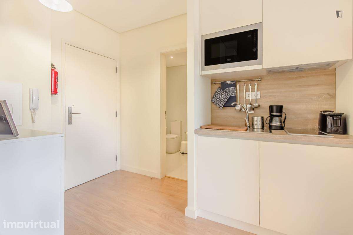 Apartamento com 1 quartos - localizado em Santo Ildefonso Porto - Grande imagem: 3/23