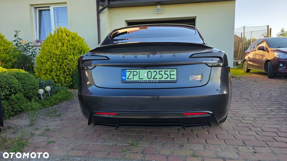Tesla Model 3 Performance AWD - 4