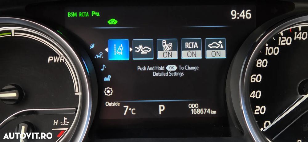 Toyota Camry 2.5 Exclusive - 28