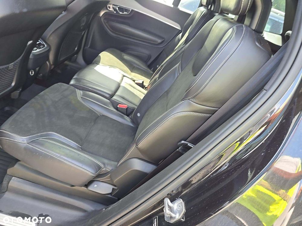 Volvo XC 90 T6 AWD R-Design - 10
