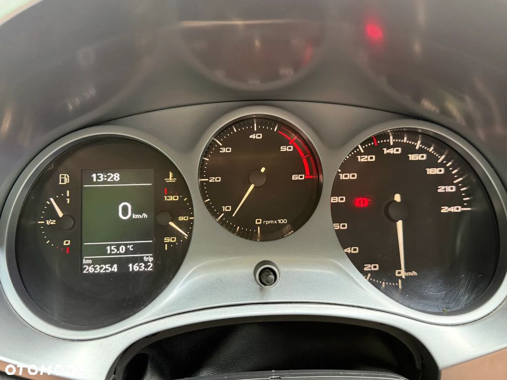 Seat Leon 1.6 TDI Reference - 10