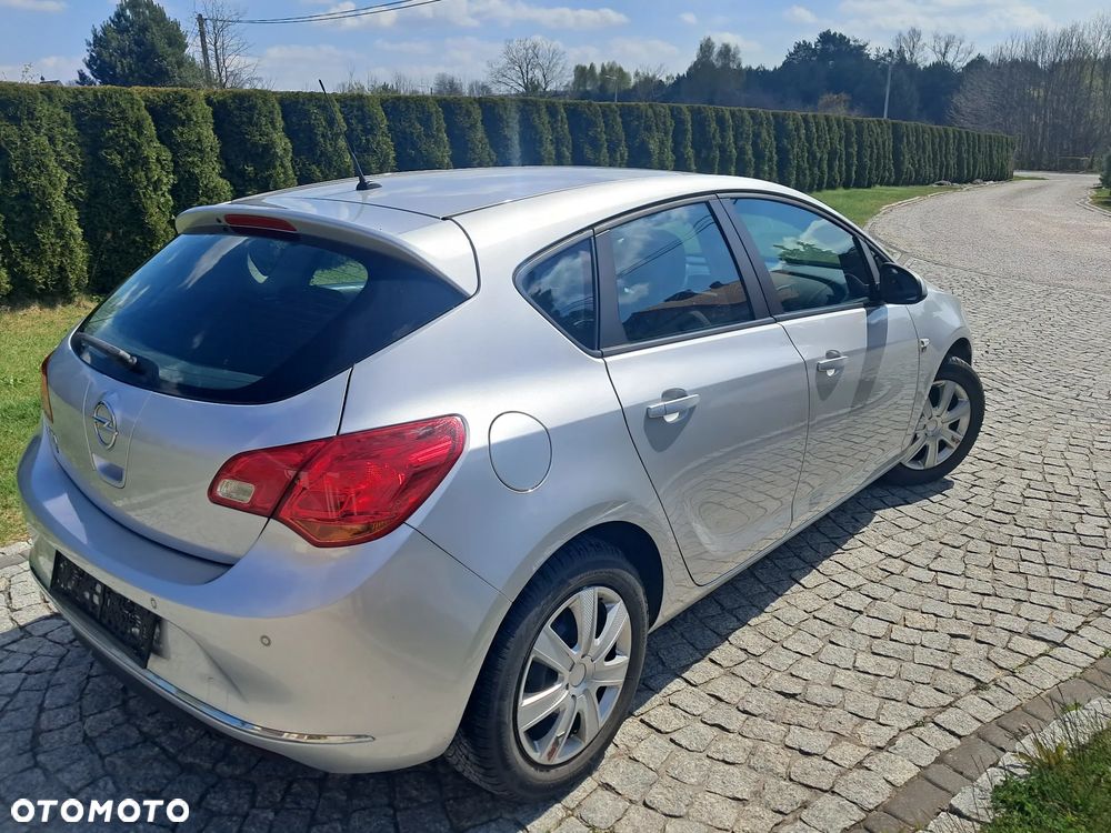 Opel Astra - 3