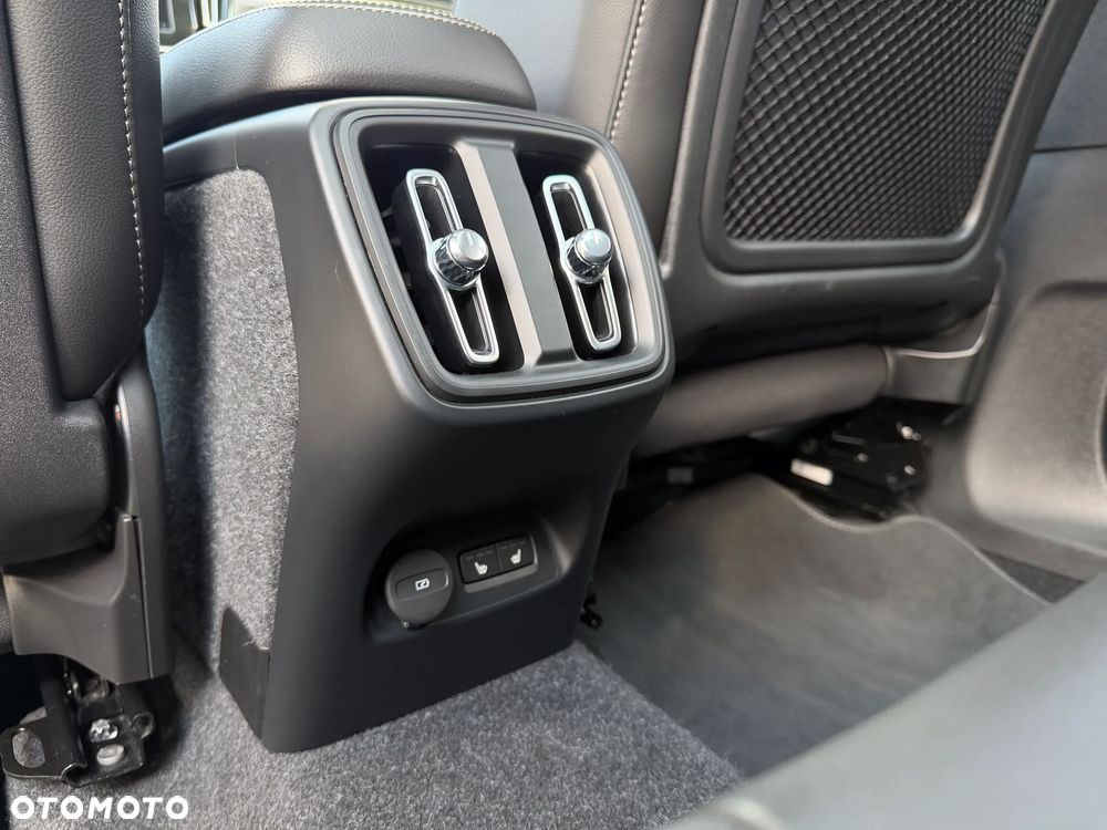 Volvo XC 40 T5 AWD Inscription - 18