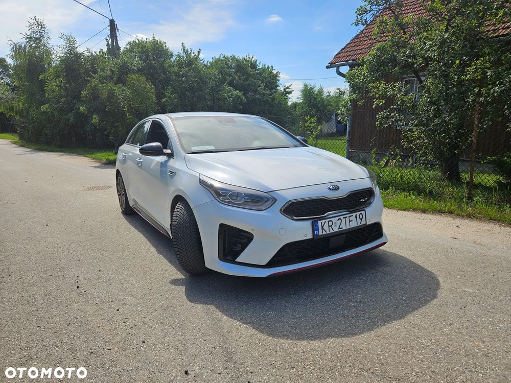 Kia ProCeed - 2