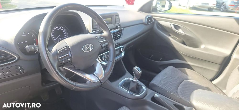 Hyundai i30 1.5 110CP 5DR M/T Comfort - 9