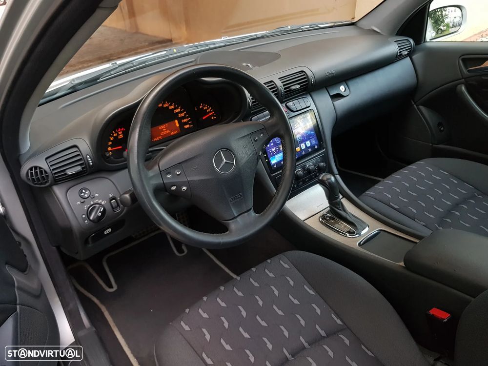 Mercedes-Benz C 220 - 12