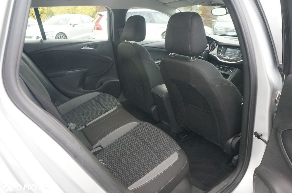 Opel Astra - 30