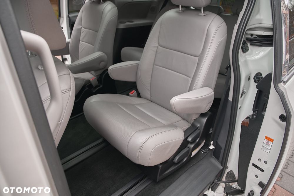 Toyota Sienna 3.5 V6 Limited AWD - 26