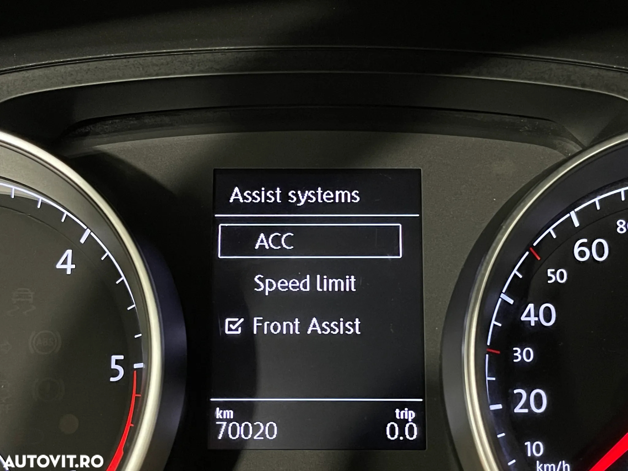 Volkswagen Golf 1.6 TDI Comfortline - 23