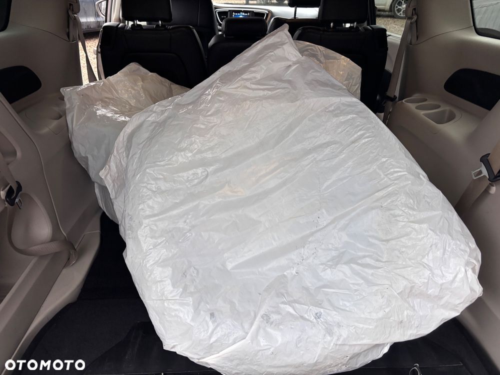 Chrysler Pacifica - 25