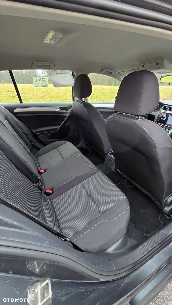 Volkswagen Golf 1.6 TDI DSG Sound - 19