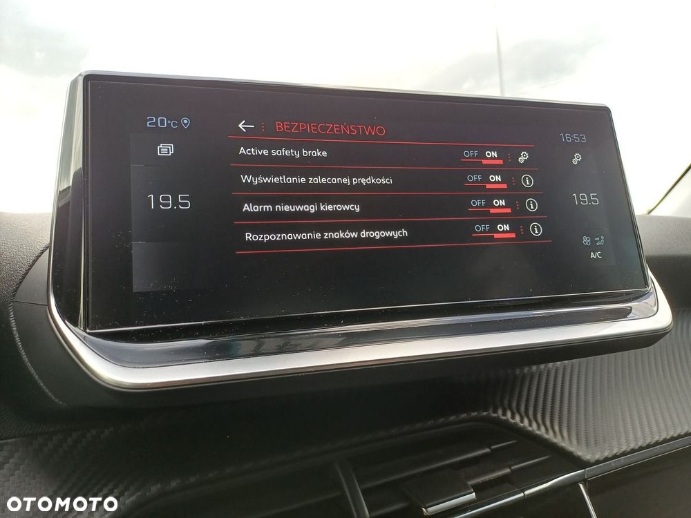 Peugeot 2008 1.2 PureTech Allure Pack S&S EAT8 - 18