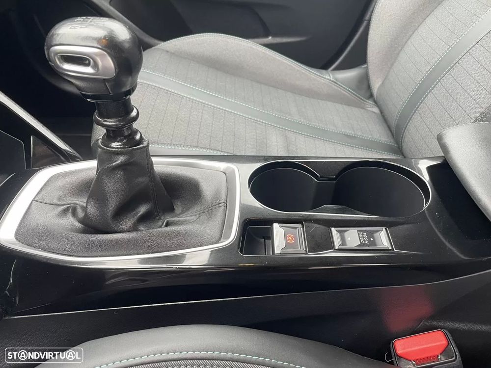 Peugeot 208 1.2 PureTech Allure - 14