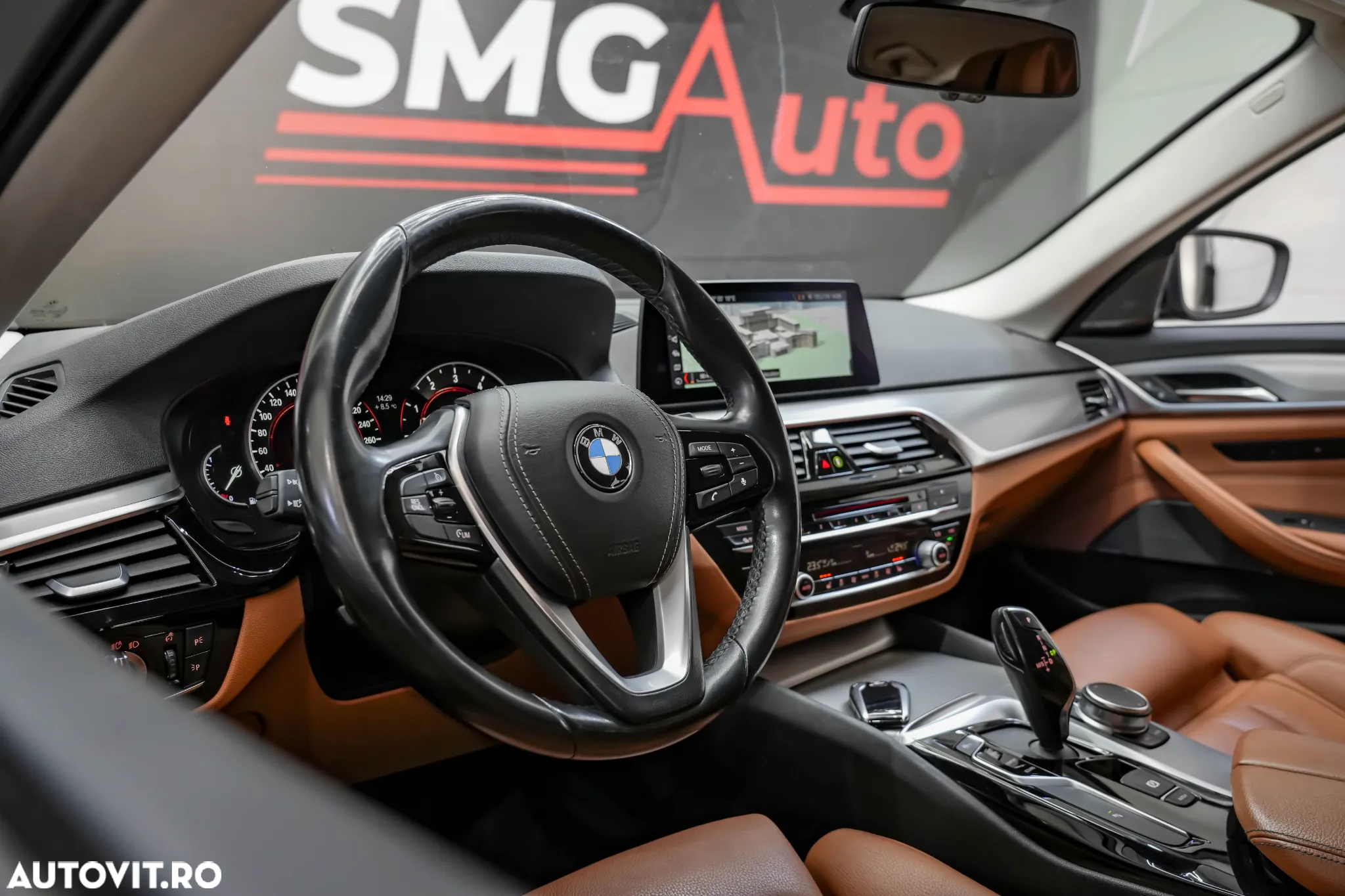 BMW Seria 5 530i xDrive Aut. Luxury Line - 7