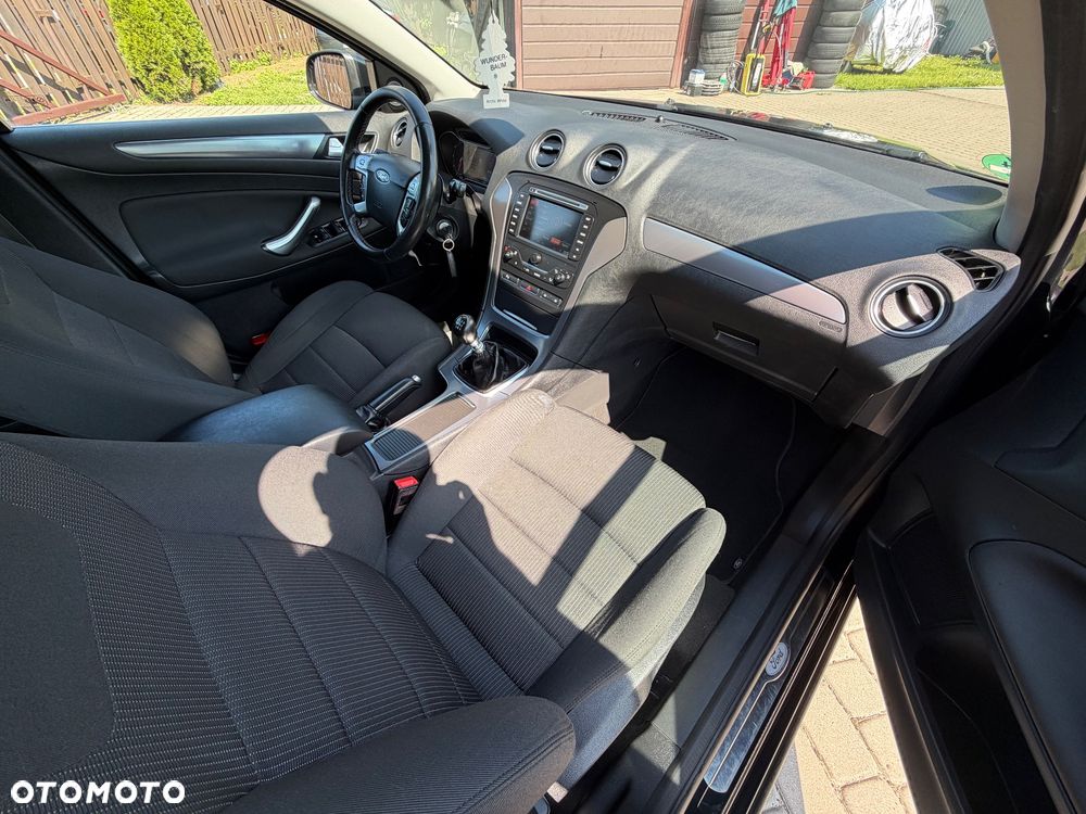 Ford Mondeo 2.0 TDCi Viva Titanium - 11