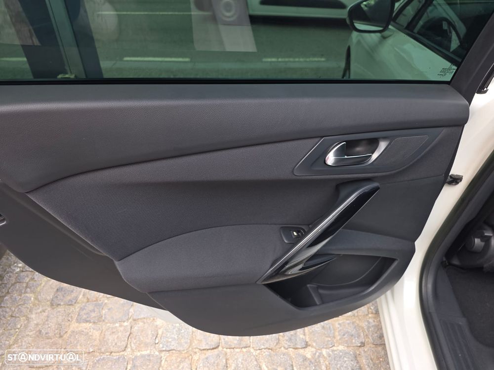 Peugeot 508 SW 1.6 e-HDi Allure 2-Tronic - 39