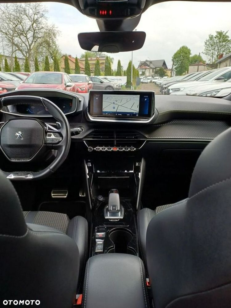Peugeot 2008 PureTech 130 EAT8 GT Pack - 22
