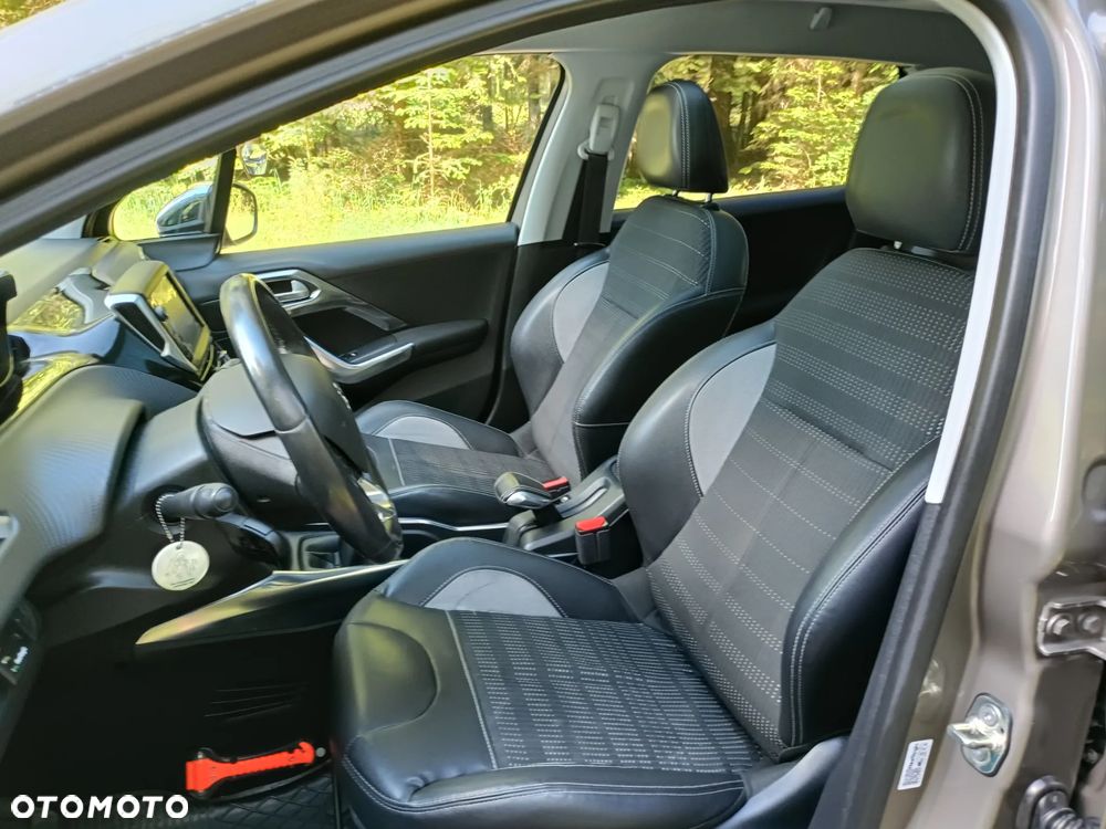 Peugeot 2008 1.6 VTi Allure - 13