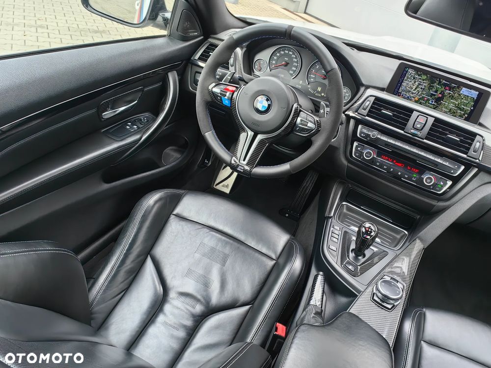 BMW M4 Coupe DKG - 19