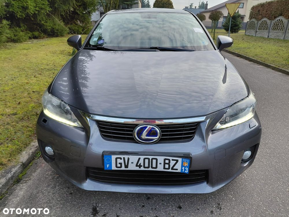 Lexus CT - 1
