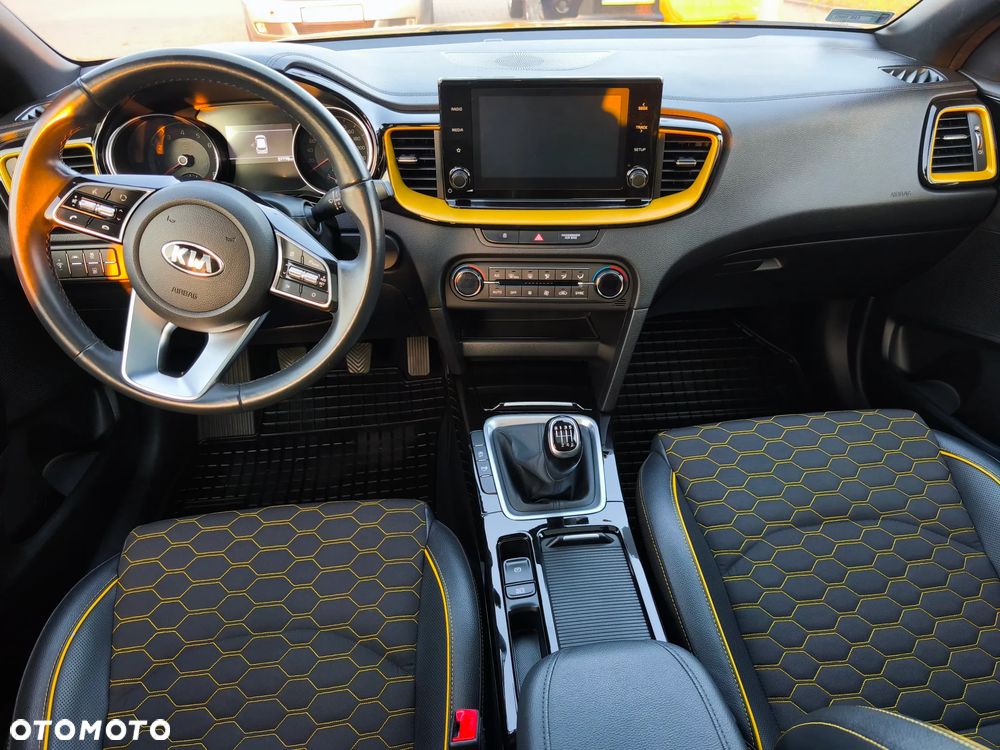 Kia XCeed 1.4 T-GDI L Business Line - 9