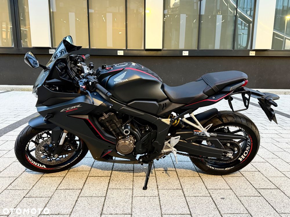 Honda CBR - 7