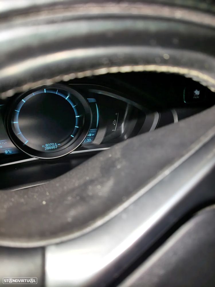 Volvo V40 1.6 D2 Eco R-Design - 9