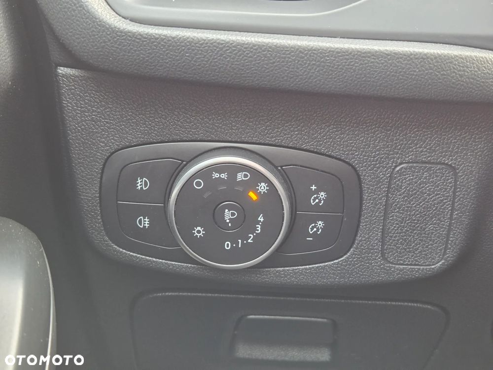 Ford Focus 1.5 EcoBlue Titanium Business - 33