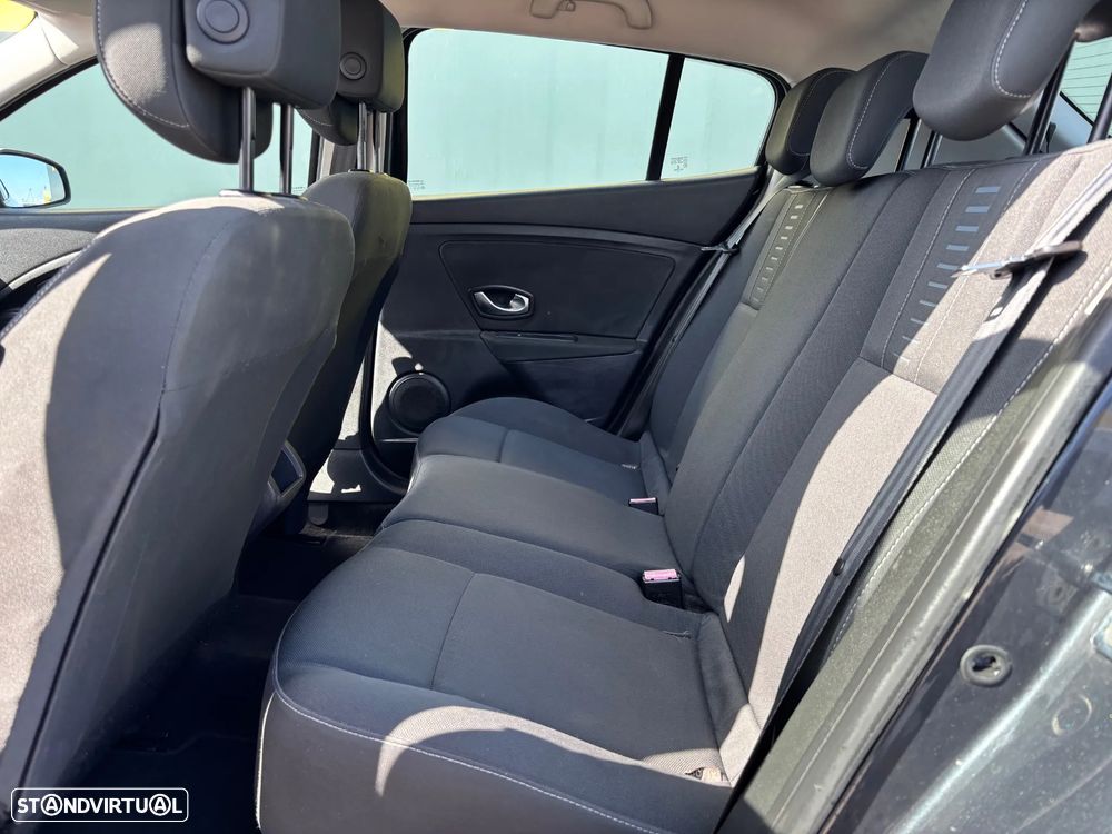 Renault Mégane 1.5 dCi Confort - 12