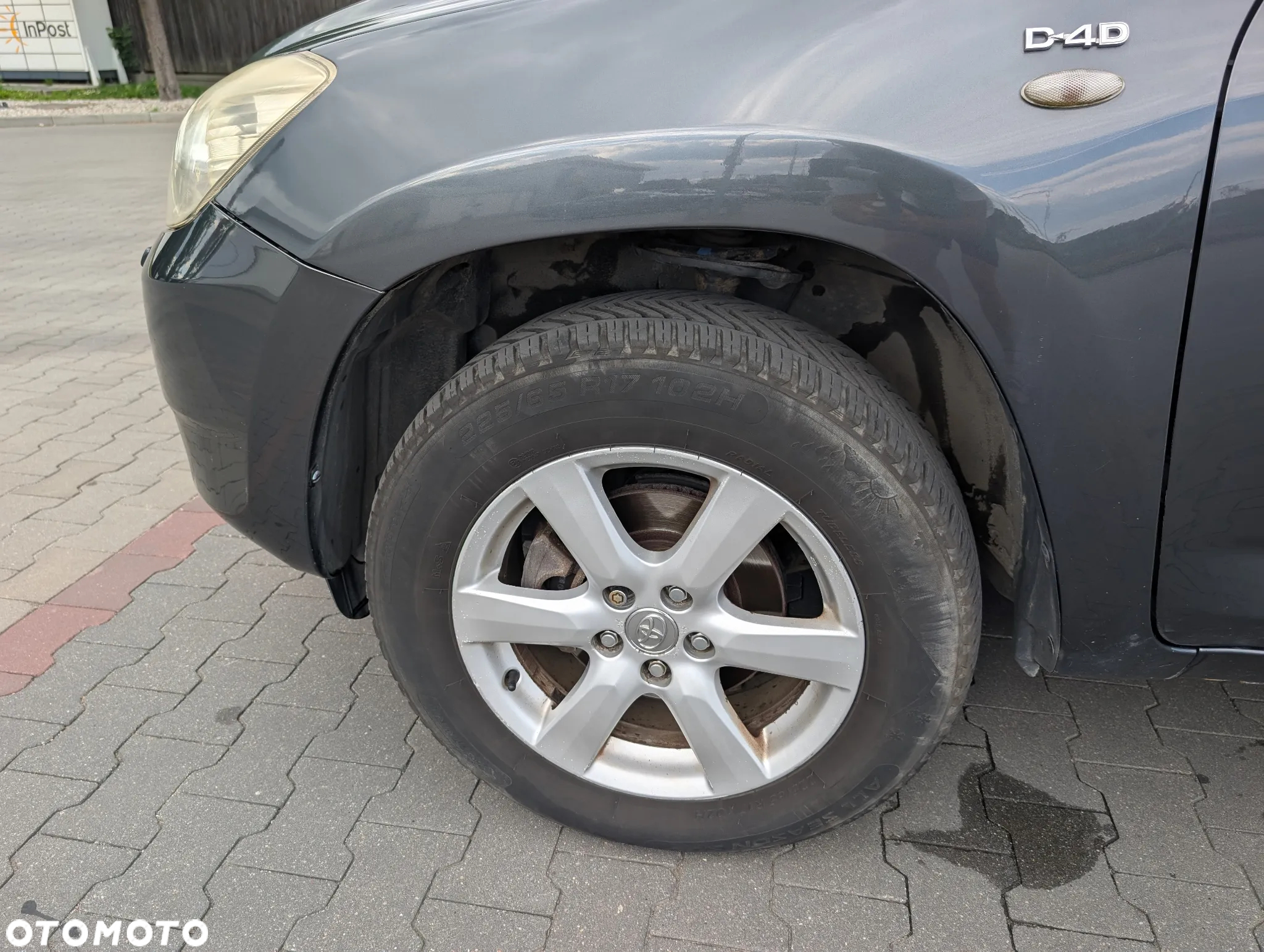 Toyota RAV4 - 9