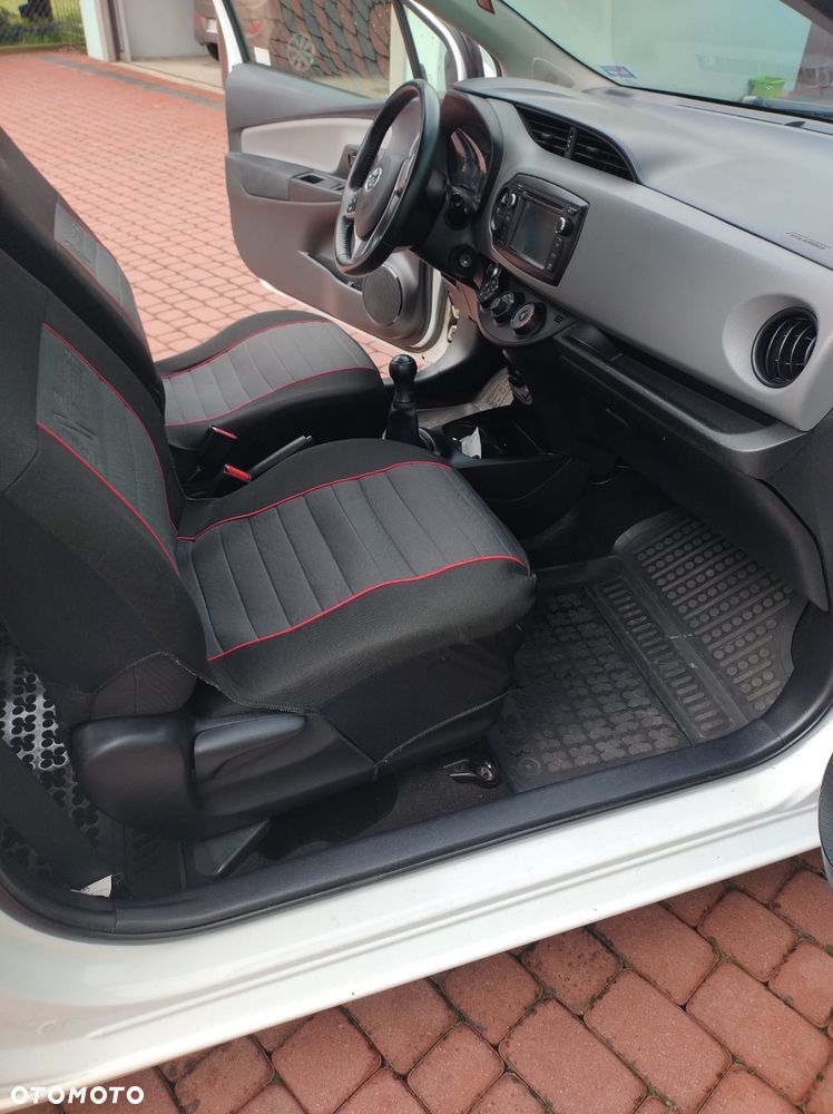 Toyota Yaris - 5