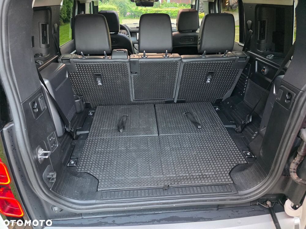 Land Rover Defender - 19