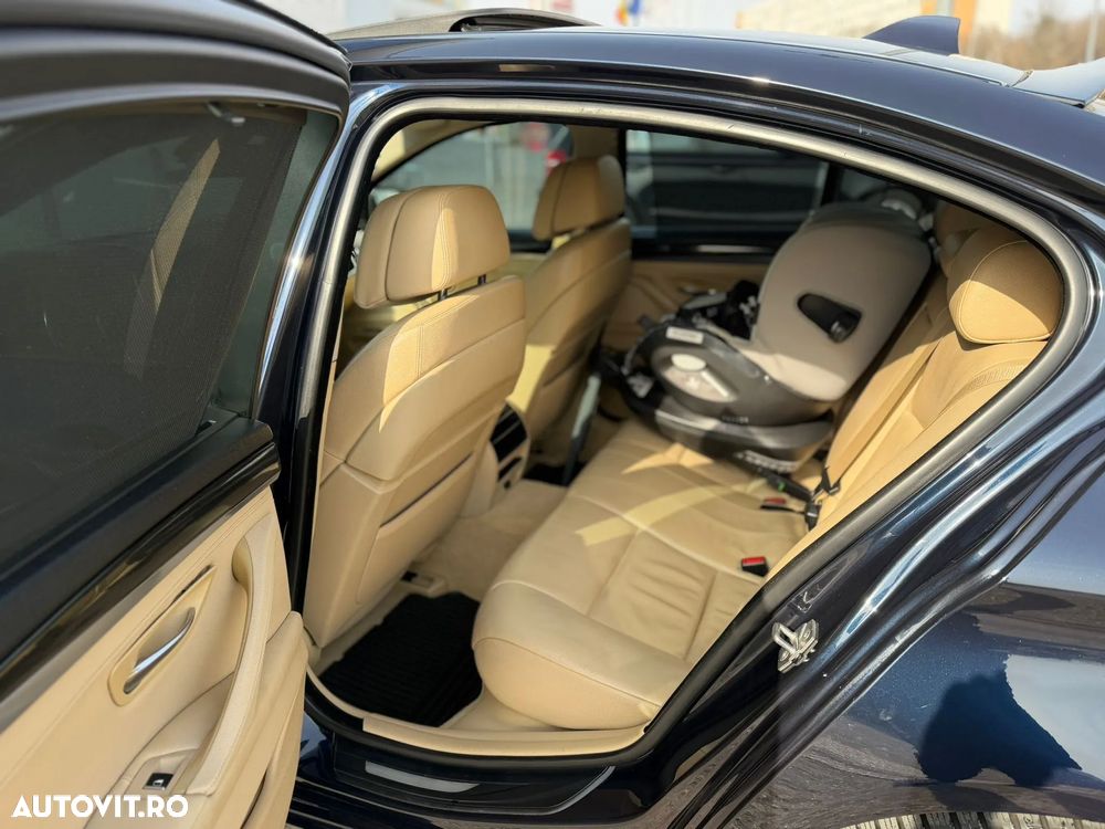 BMW Seria 5 525d Sport-Aut. - 9
