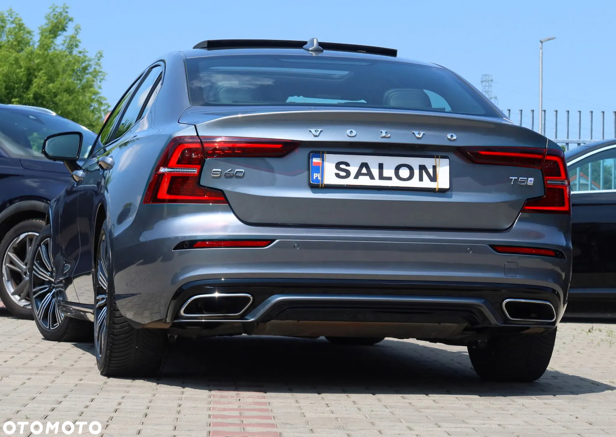 Volvo S60 T5 R-Design - 34