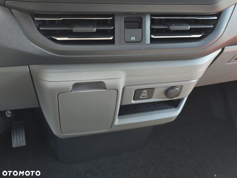 Ford Transit Custom Kombi 2.0 EcoBlue 320 L2H1 Limited Automat M1 - 17