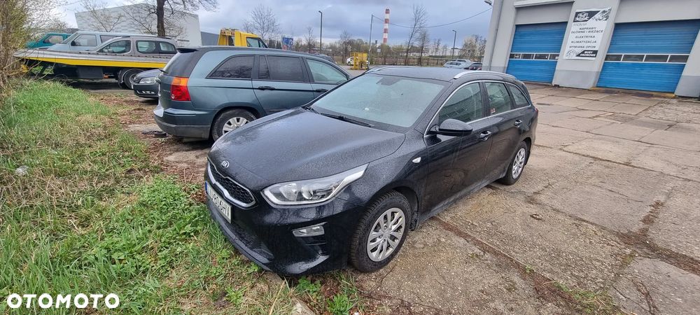 Kia Ceed - 1