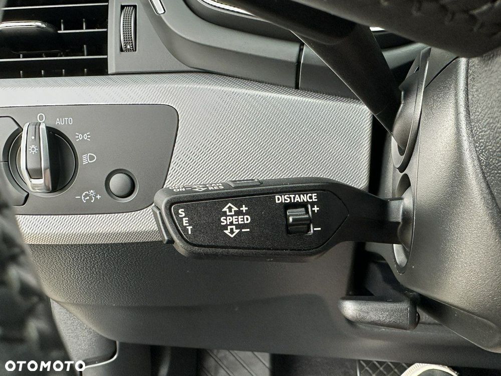 Audi A4 Avant 2.0 TDI ultra S tronic sport - 21