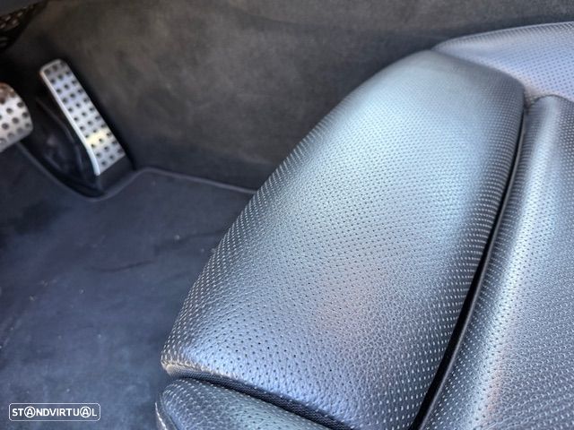 Mercedes-Benz E 300 9G-TRONIC Night Edition - 23