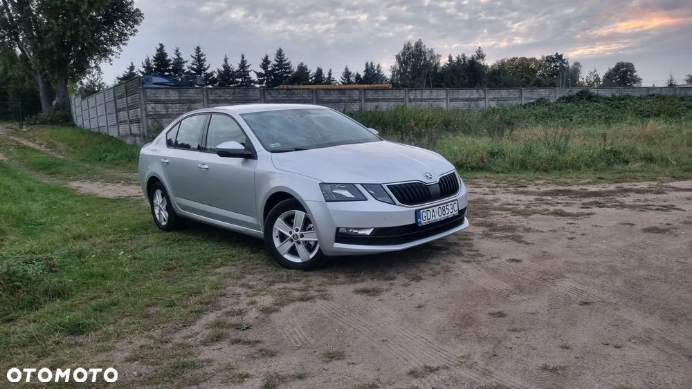 Skoda Octavia - 2