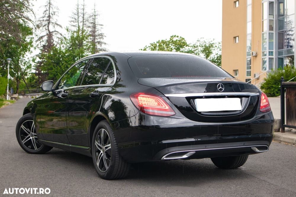 Mercedes-Benz C 300 d 9G-TRONIC AMG Line - 8