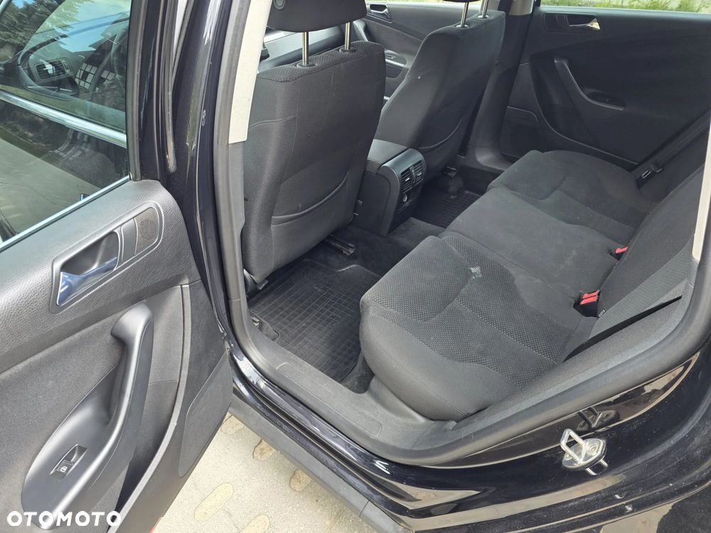 Volkswagen Passat 2.0 TDI DPF Comfortline - 9