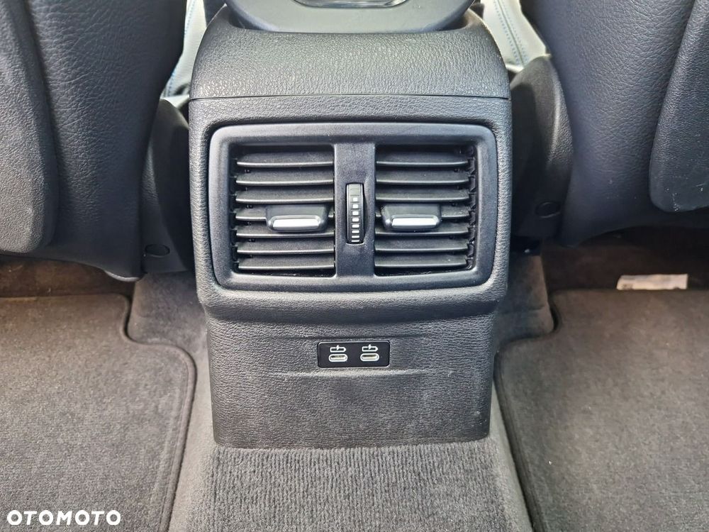 BMW X1 - 25