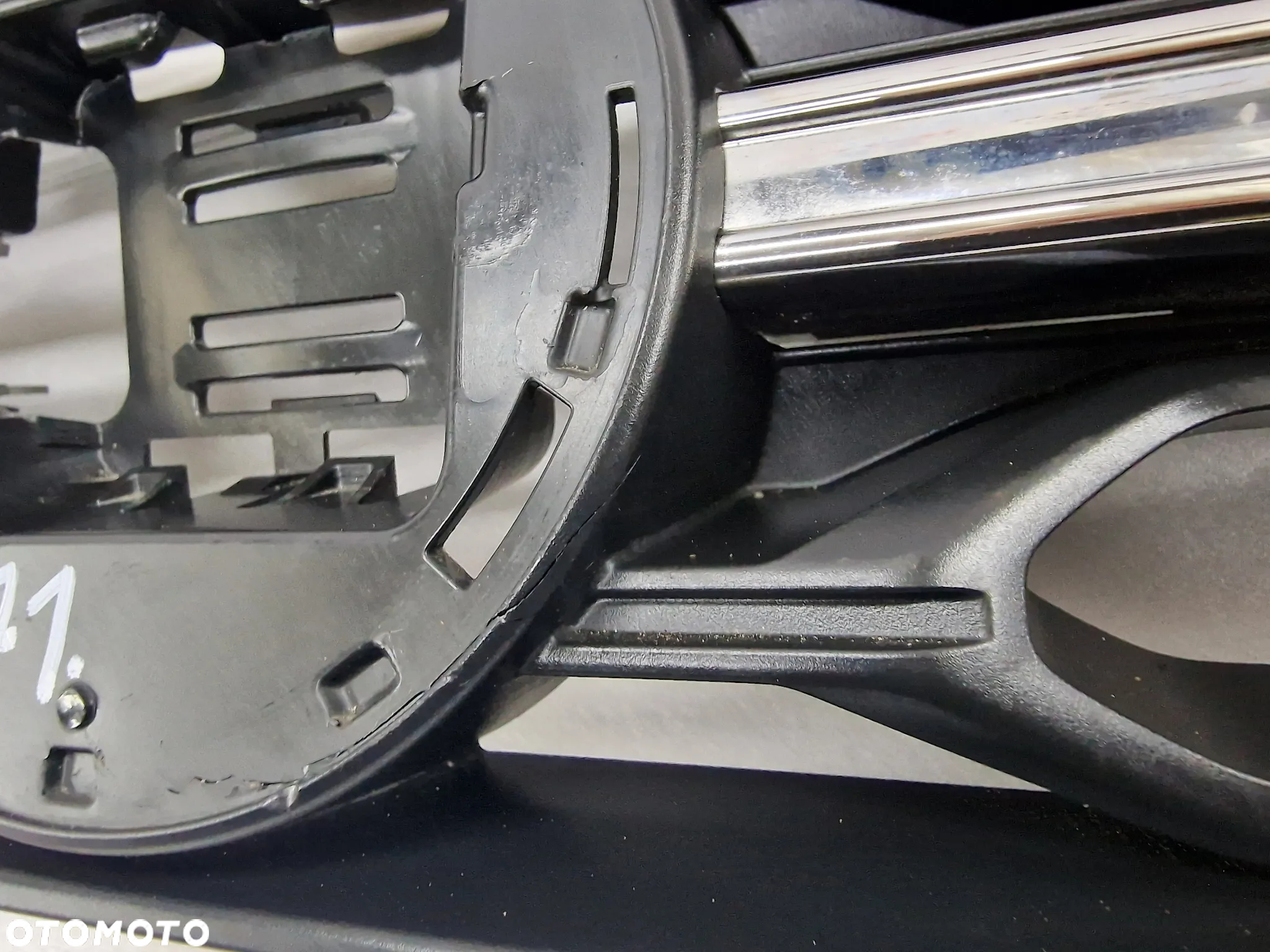 VW T-ROC 2GA LIFT R-LINE 20- ATRAPA / GRILL PRZEDNI PRZÓD , NR 2GA853653H , NR AUKCJI GL71 - 28
