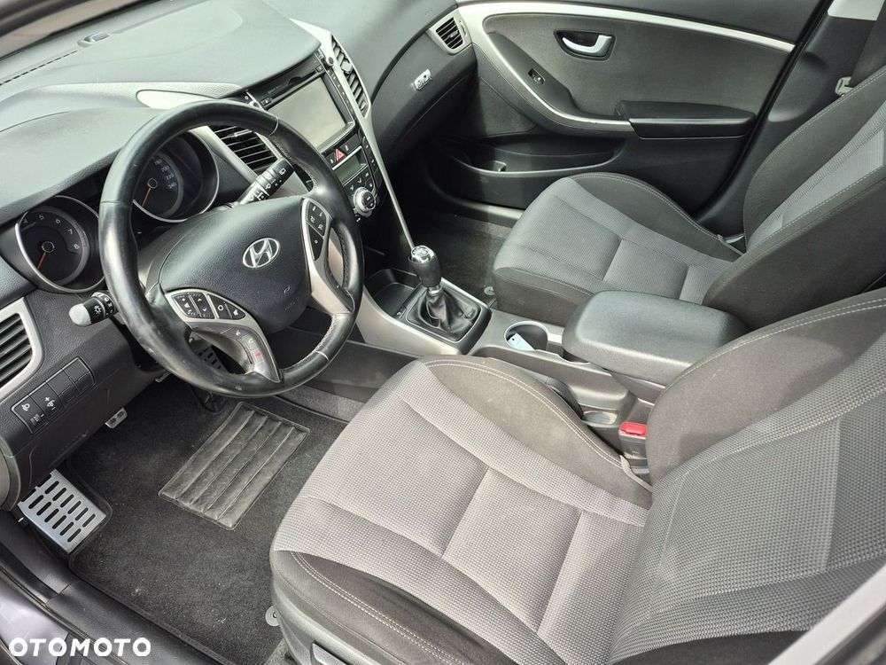 Hyundai i30 - 10