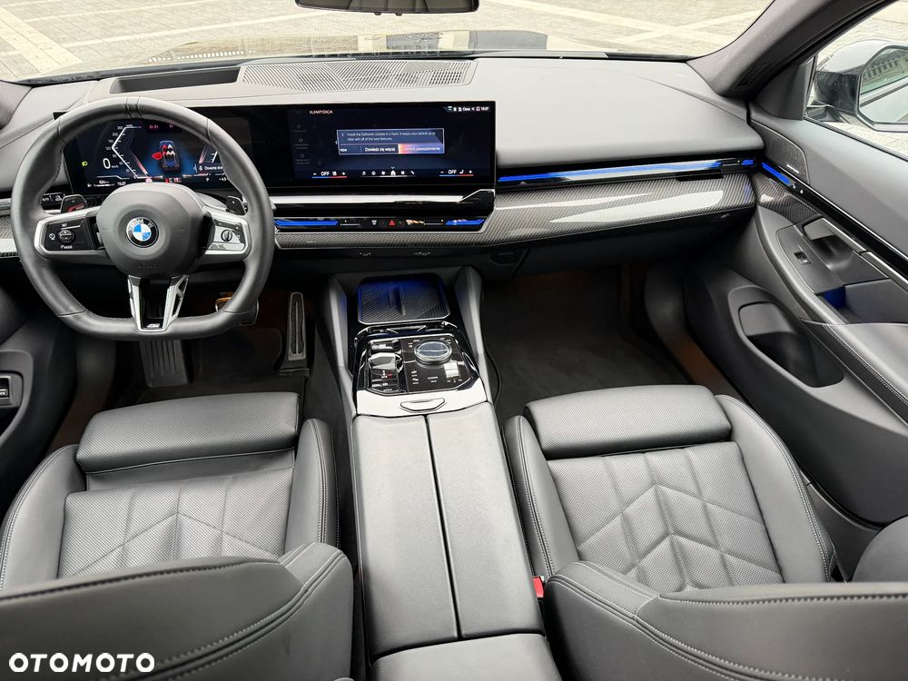 BMW Seria 5 520d mHEV - 16