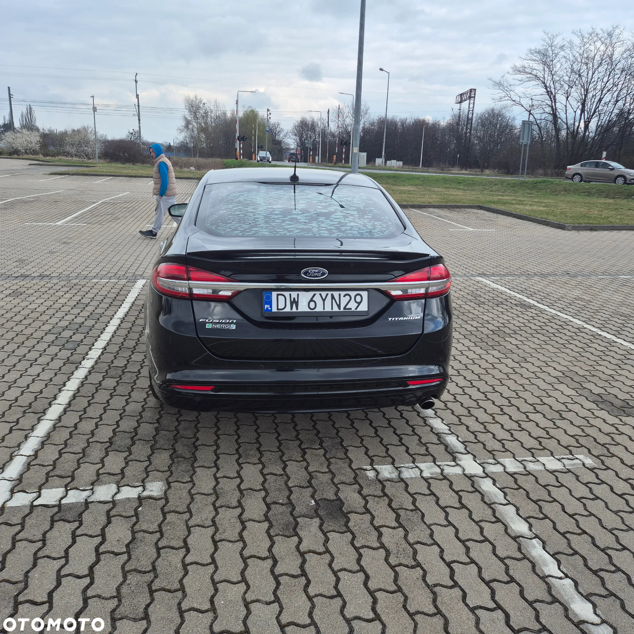 Ford Fusion - 17