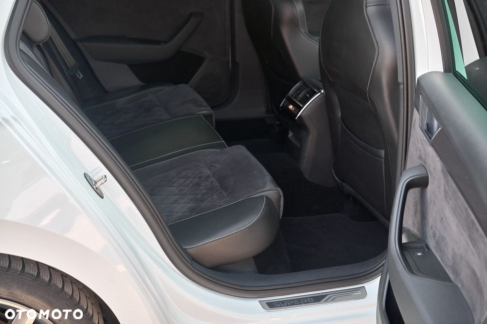 Skoda Superb - 11