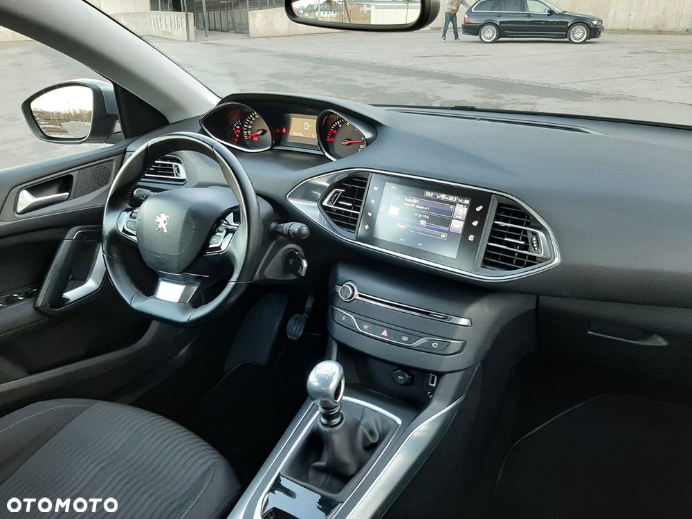 Peugeot 308 BlueHDi FAP 150 Stop&Start Active - 29