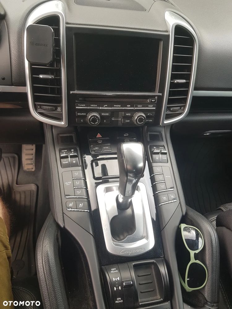 Porsche Cayenne Standard - 11