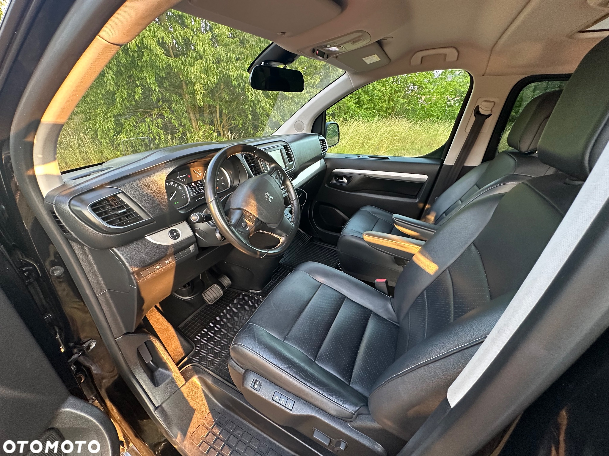 Peugeot Traveller 2.0 BlueHDi Long Business - 8